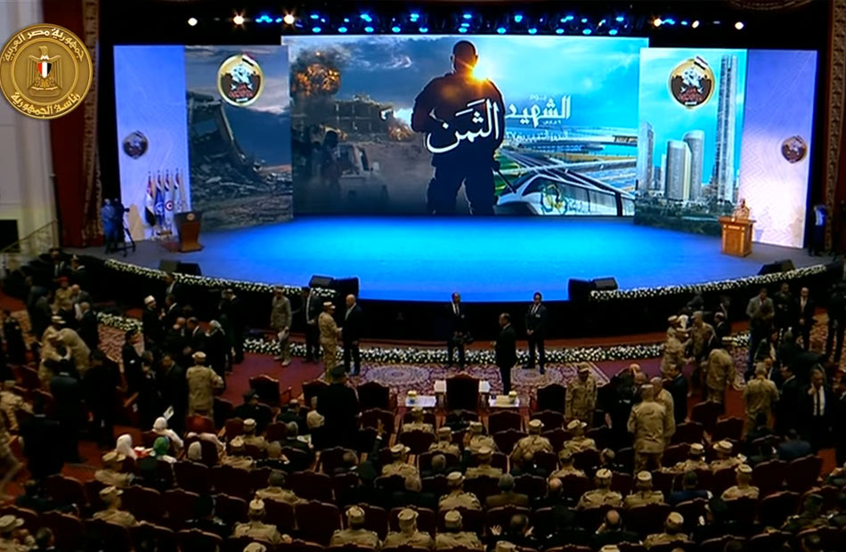 موقع الثائر العربي بث مباشر.. بدء الندوة التثقيفية للقوات المسلحة الـ«٣٧» بعنوان «الثمن» بحضور الرئيس السيسي
