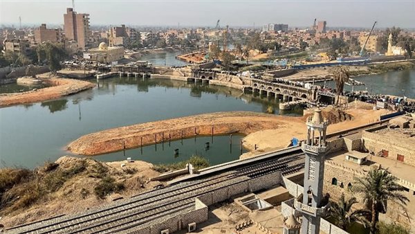 وزير الموارد المائية والرى