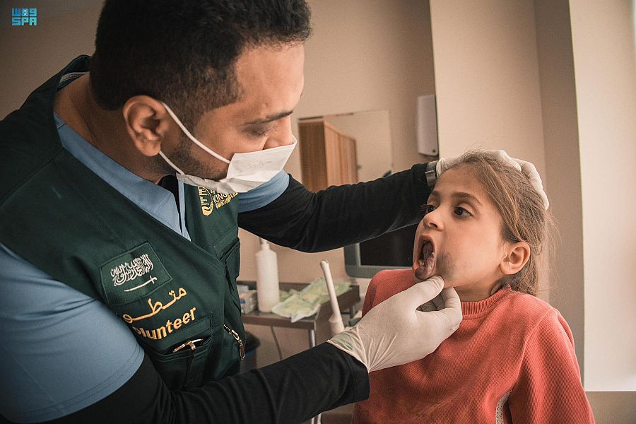 متضرري الزلزال في سوريا وتركيا