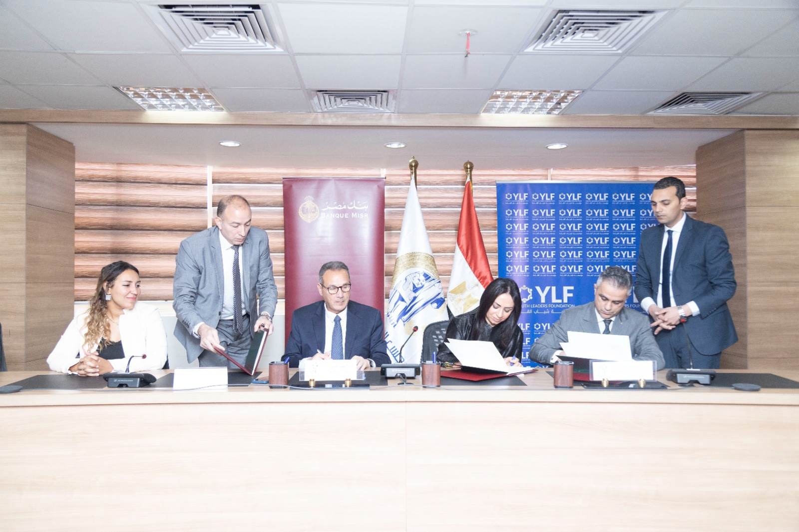 بنك مصر يوقع بروتوكول تعاون مع المجلس القومي للمرأة ومؤسسة شباب القادة لدعم وتمكين طالبات التعليم الفني