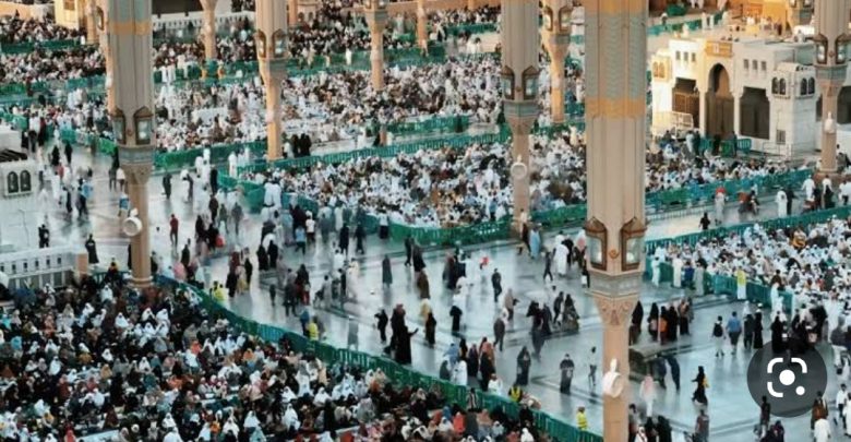 ٦٧٥ ألف مصل تشرفوا بالزيارة والسلام على المصطفى خلال العشر الأوائل من رمضان
