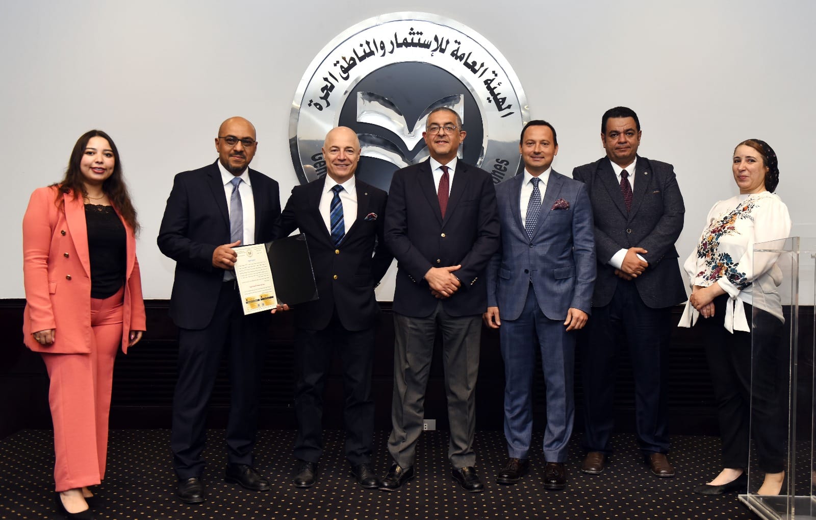 الهيئة العامة للاستثمار والمناطق الحرة تسلم رخصتين ذهبيتين جديدتين لإنتاج الأجهزة المنزلية