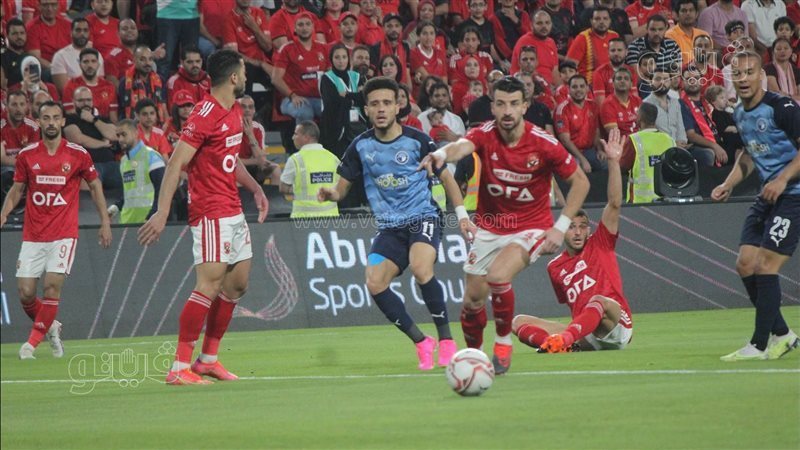 الأهلي يتقدم علىالأهلي يتقدم على بيراميدز بهدف في لسوبر المصري