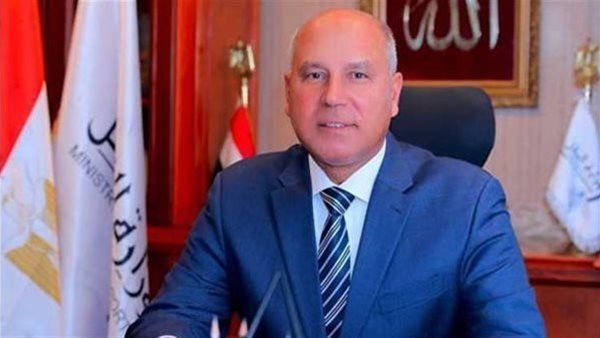 المهندس كامل الوزير نائب رئيس مجلس الوزراء للتنمية الصناعية وزير الصناعة والنقل،