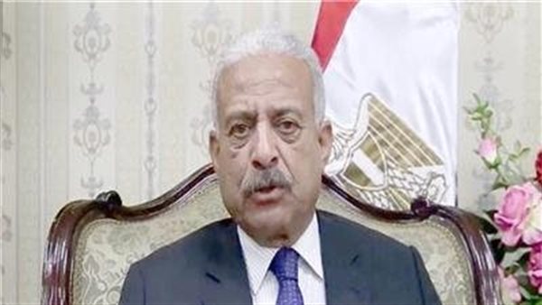 الفريق أول عبد المجيد صقر وزيرًا للدفاع