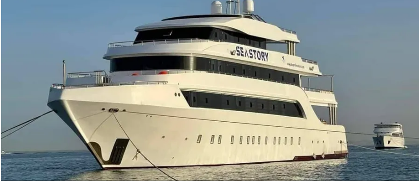 حادث غرق اللانش والبحث