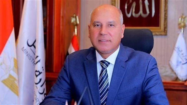 كامل الوزير وزير الصناعة