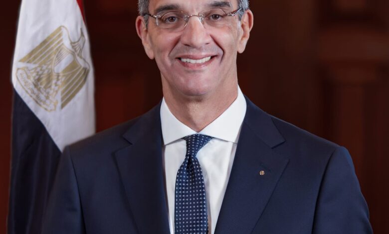 الدكتور عمرو طلعت وزير الاتصالات وتكنولوجيا المعلومات،