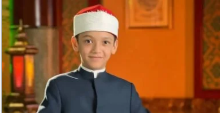 الطالب عمر على من نجوم برنامج دولة التلاوة