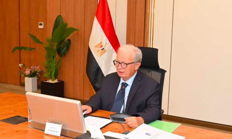 الدكتور حسين عيسى، نائب رئيس مجلس الوزراء للشؤون الاقتصادية